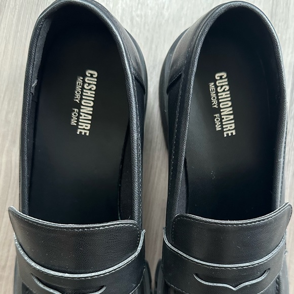 Black Chunky Loafers With Memory Foam Padding - Picture 7 of 8